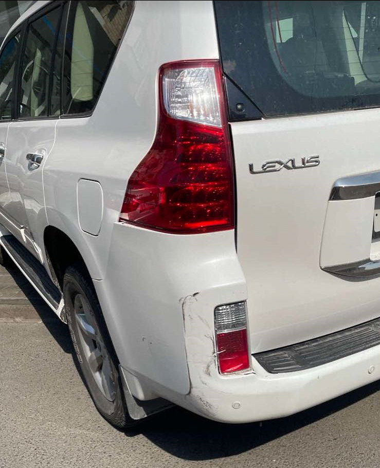 Повреждения бампера Lexus GX