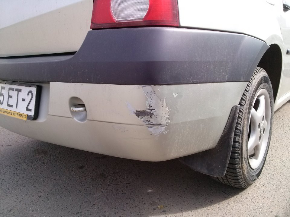 Повреждения Renault Logan